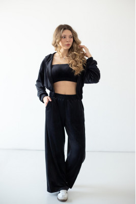 Костюм жіночий